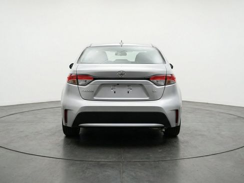 Used 2025 Toyota Corolla LE FWD image 7