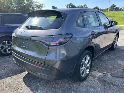 Used 2024 Honda HR-V LX image 2