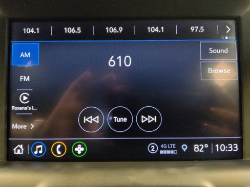 Used 2022 GMC Terrain SLT FWD image 25
