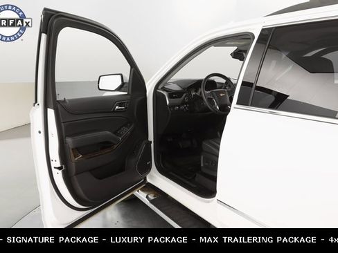 Used 2017 Chevrolet Suburban LT w/ LT Signature Package image 20