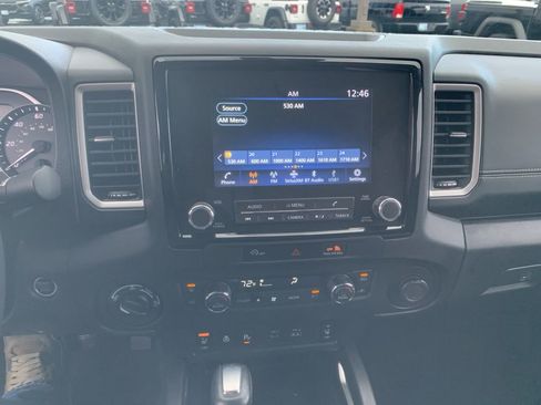 Used 2024 Nissan Frontier SV w/ SV Convenience Package image 17