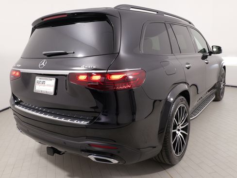 Used 2025 Mercedes-Benz GLS 450 4MATIC image 10