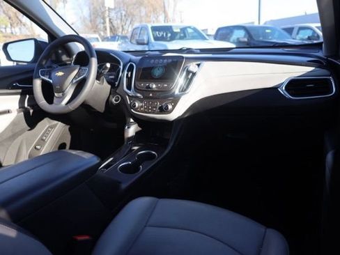 Used 2018 Chevrolet Equinox Premier image 34