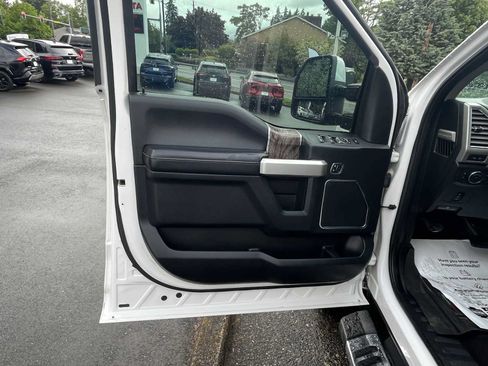 Used 2017 Ford F350 Lariat w/ Chrome Package AWD/4WD image 16