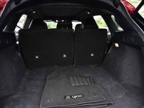 Used 2024 INFINITI QX50 Sport image 29