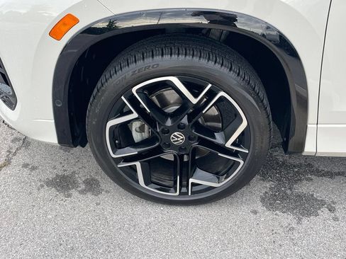 Used 2026 Volkswagen Tiguan SEL R-Line AWD/4WD image 29