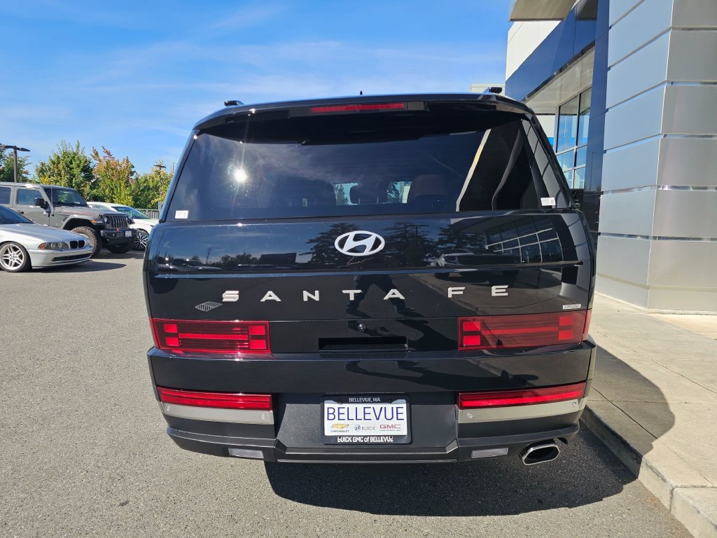 Used 2024 Hyundai Santa Fe Limited AWD/4WD image 6