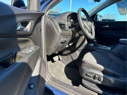 Certified 2024 Chevrolet Equinox LT w/ LPO, Floor Liner Package image 8
