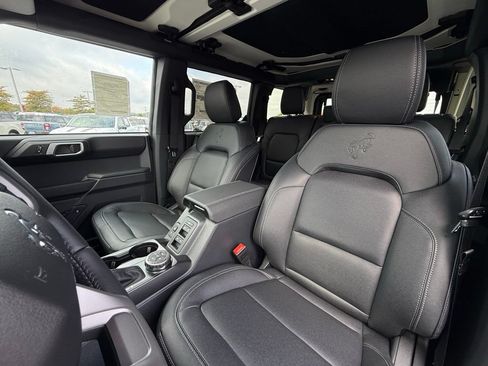 New 2025 Ford Bronco Badlands AWD/4WD image 22