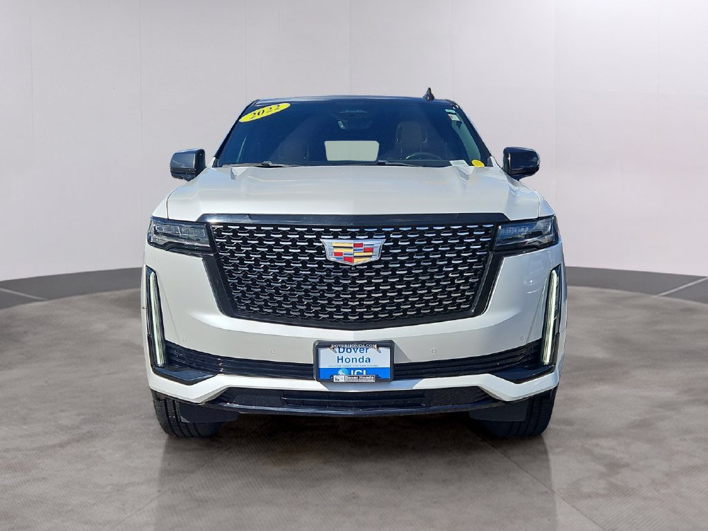 Used 2022 Cadillac Escalade Premium Luxury AWD/4WD image 2