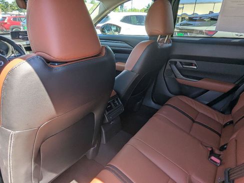 Used 2025 MAZDA CX-50 Meridian Edition w/ Apex Package AWD/4WD image 15