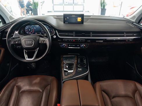 Used 2018 Audi Q7 3.0T Premium Plus w/ Premium Plus Package AWD/4WD image 9
