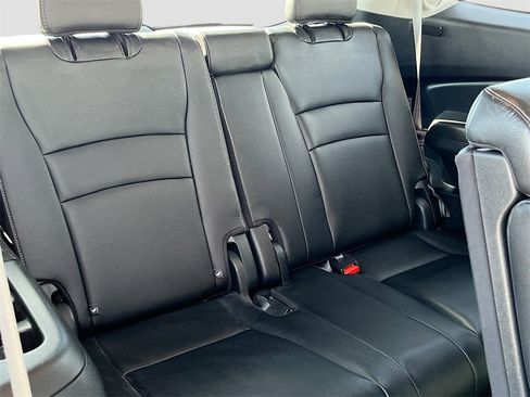 Used 2020 Honda Pilot Touring image 29