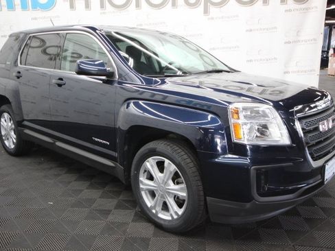 Used 2017 GMC Terrain SLE image 8