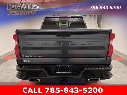 Used 2021 Chevrolet Silverado 1500 LT Trail Boss w/ Convenience Package II image 5