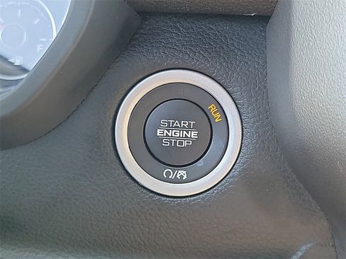 Used 2024 RAM 1500 Laramie image 7