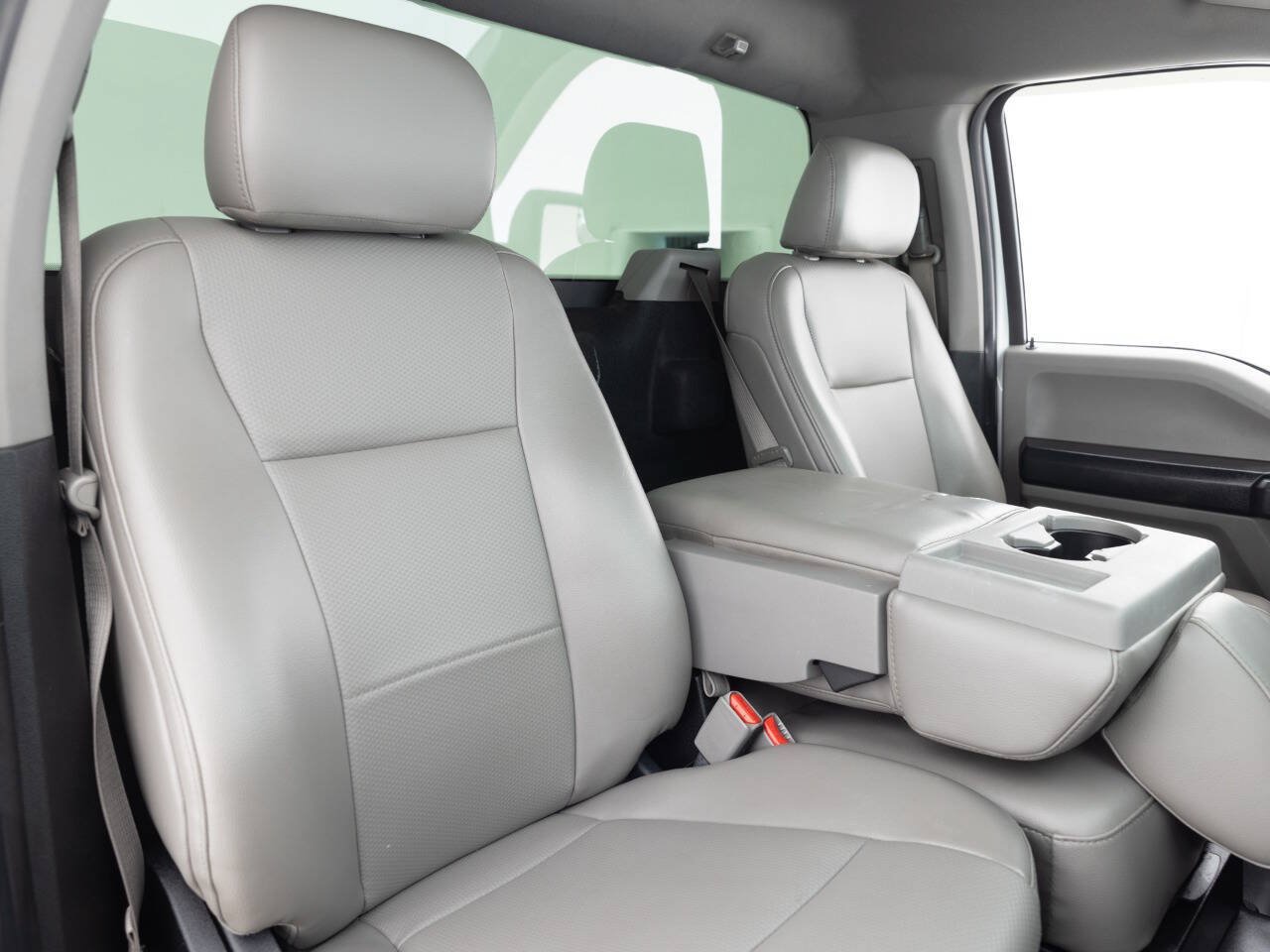 Used 2016 Ford F150 XL w/ Equipment Group 101A Mid RWD image 30