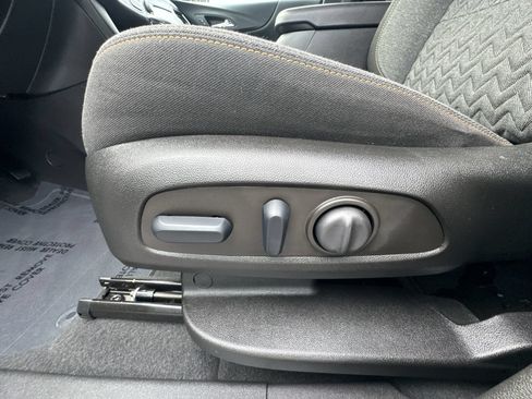 Certified 2022 Chevrolet Equinox LT AWD/4WD image 14