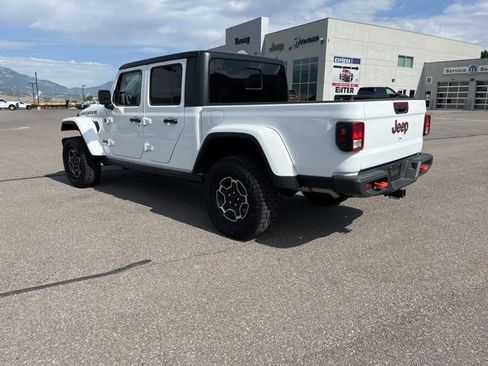 Used 2023 Jeep Gladiator Mojave w/ Cold Weather Group image 6
