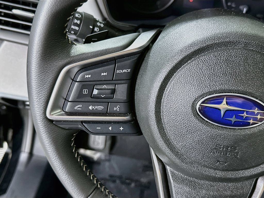 Used 2025 Subaru Legacy Premium AWD/4WD image 21