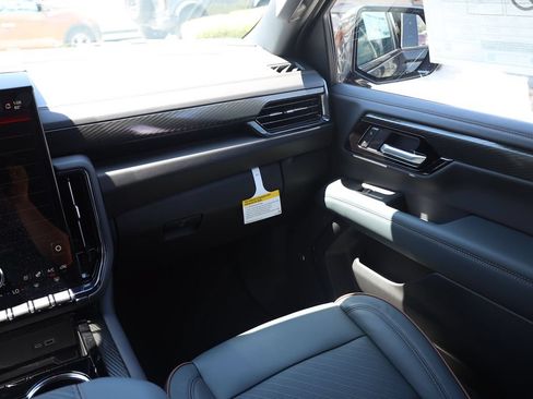 New 2026 GMC Yukon AT4 w/ AT4 Premium Plus Package AWD/4WD image 23