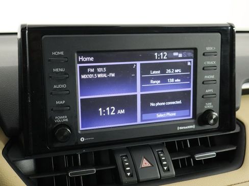 Used 2021 Toyota RAV4 XLE Premium image 32