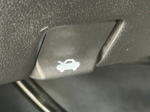 Used 2020 GMC Sierra 2500 AT4 w/ AT4 Premium Package image 71