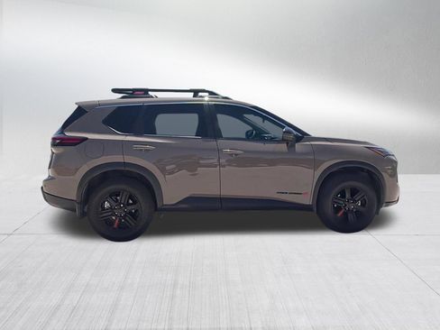 Used 2026 Nissan Rogue SV w/ Rock Creek Premium Package AWD/4WD image 5