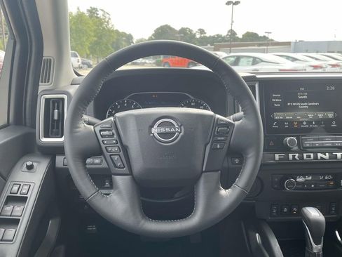 New 2026 Nissan Frontier SV w/ SV Convenience Package image 12