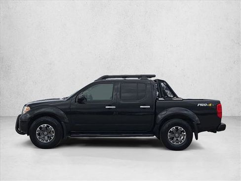 Used 2020 Nissan Frontier PRO-4X w/ Pro-4x Utility Package image 9