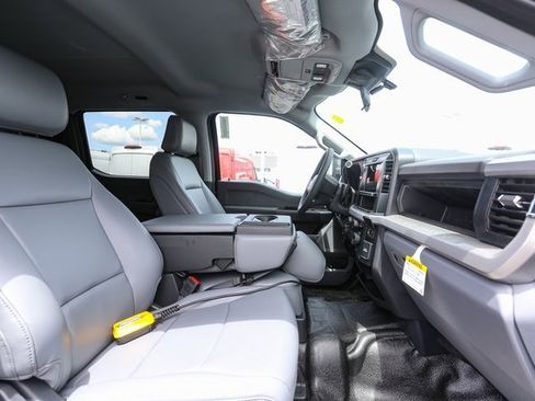 New 2025 Ford F350 XL w/ XL Chrome Package image 15