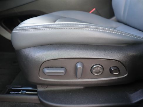 Used 2022 Buick Enclave Premium w/ Experience Buick Package image 15