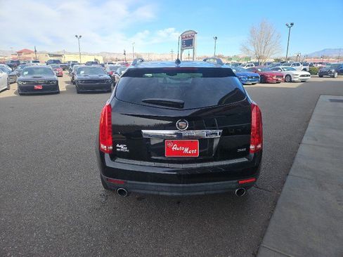 Used 2015 Cadillac SRX FWD image 4