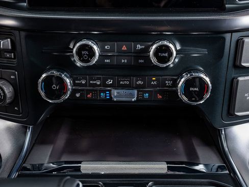 Used 2025 Ford F150 Platinum w/ Equipment Group 702A High image 27