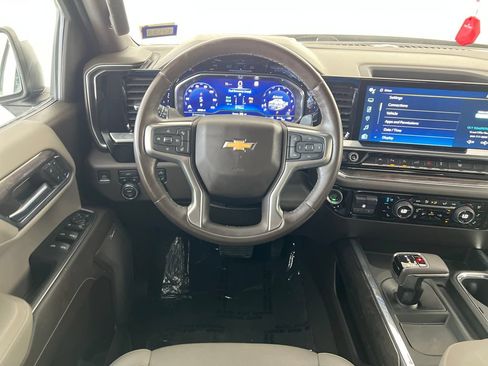 Used 2023 Chevrolet Silverado 1500 LTZ AWD/4WD image 15