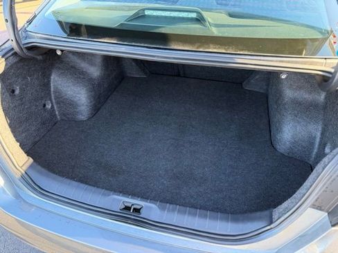 Used 2025 Nissan Altima 2.5 SV image 9