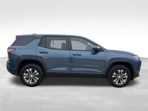 New 2026 Chevrolet Equinox LT AWD/4WD image 6