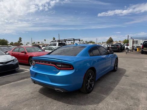 Used 2015 Dodge Charger SXT RWD image 10