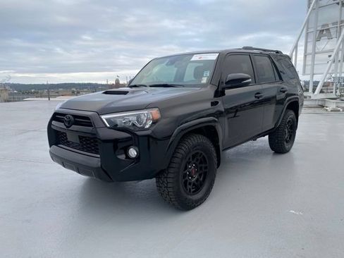 Certified 2020 Toyota 4Runner TRD Off-Road Premium w/ Moonroof Package AWD/4WD image 5