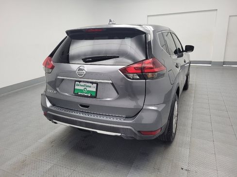 Used 2018 Nissan Rogue S image 7