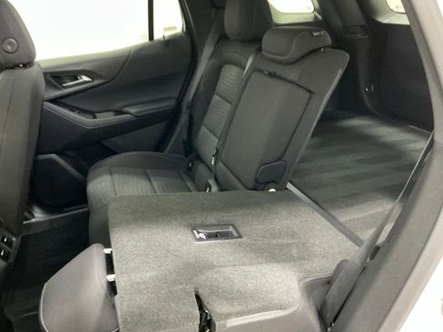 Used 2025 Chevrolet Equinox LT image 15