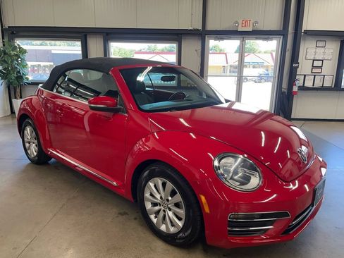 Used 2018 Volkswagen Beetle 2.0T Coast FWD image 28