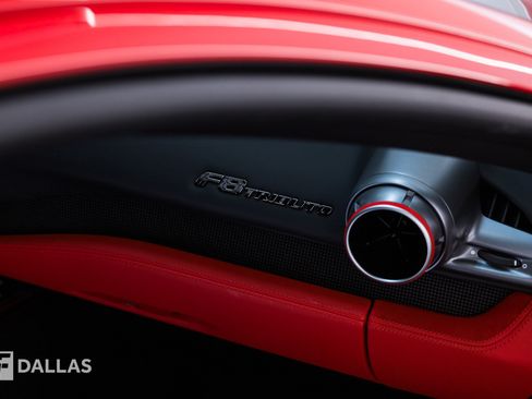 Used 2022 Ferrari F8 Tributo RWD image 40