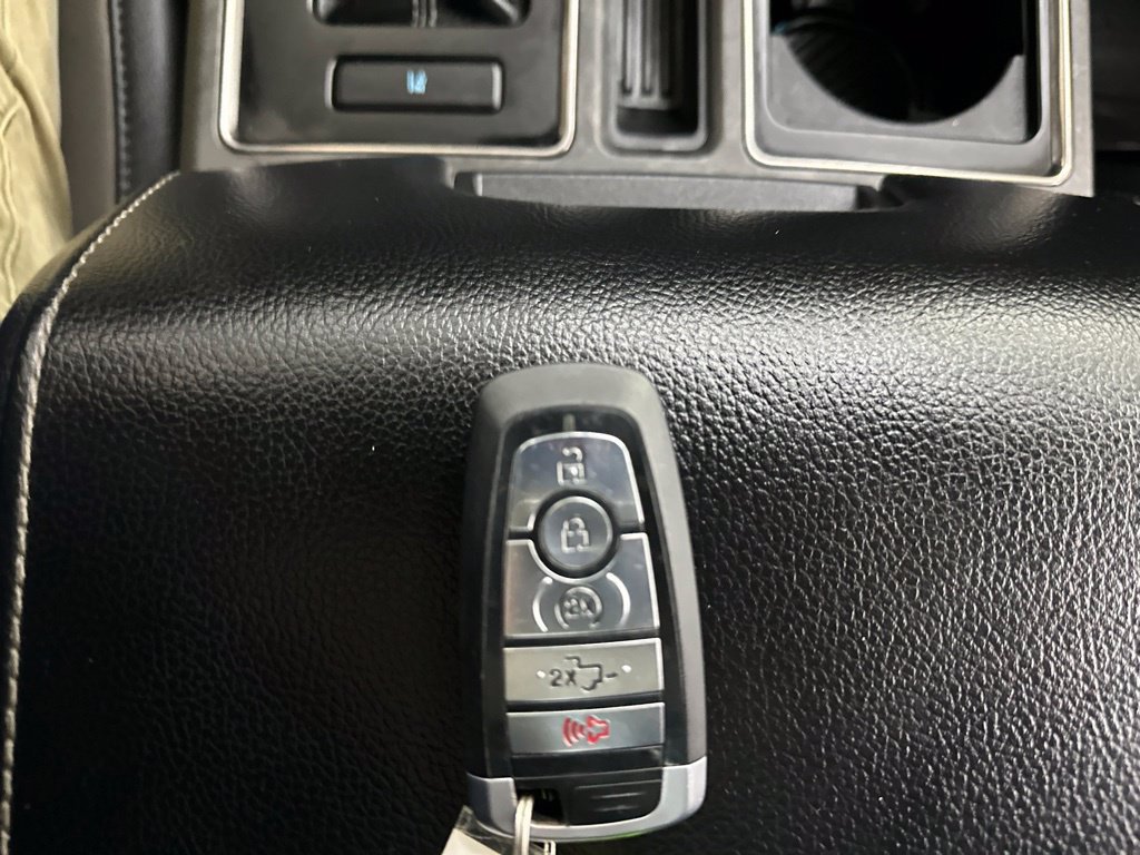 Used 2018 Ford F150 Raptor w/ Equipment Group 802A Luxury AWD/4WD image 38