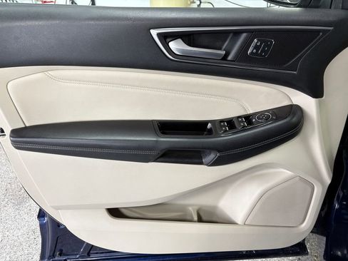 Used 2016 Ford Edge Titanium w/ Technology Package image 17