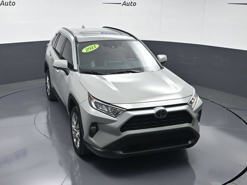 Used 2021 Toyota RAV4 XLE Premium FWD image 48