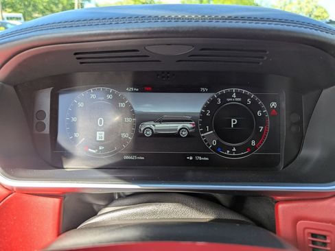 Used 2019 Land Rover Range Rover Sport HSE Dynamic AWD/4WD image 18
