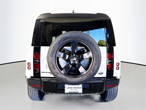 Certified 2023 Land Rover Defender 110 SE image 6