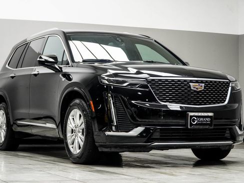 Used 2021 Cadillac XT6 Luxury image 4
