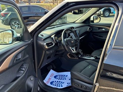 Used 2023 Chevrolet TrailBlazer ACTIV w/ Sun and Liftgate Package image 14